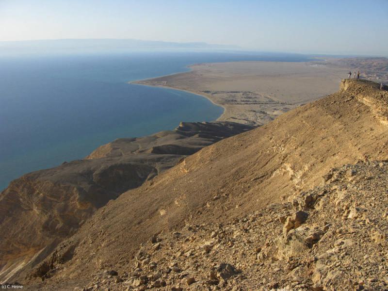 Nascita di un oceano. Solo pochi chilometri separano il Sinai e il continente africano, sul lato opposto del canale di Suez. 150 milioni di anni fa l’Atlantico meridionale poteva presentarsi in modo simile (credit: Christian Heine, Università di Sidney).