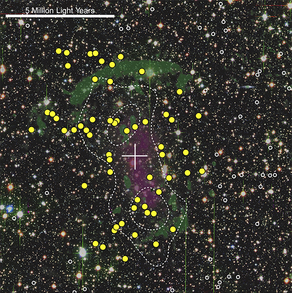 Un’immagine composita dell’ammasso “salsiccia” CIZA J2242.8 + 5310 realizzata con i dati del Subaru e Canada France Hawaii Telescope.