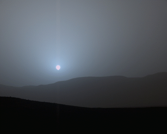 Tramonto sul pianeta rosso dopo una tempesta di sabbia. Fonte NASA/Jpl